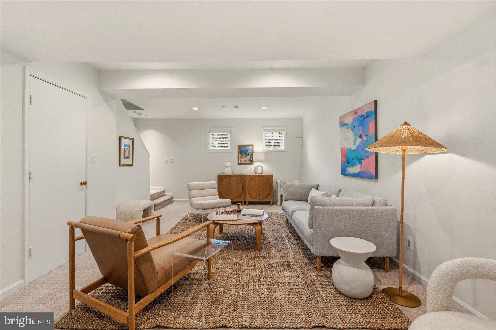 2305 COMMONWEALTH AVENUE