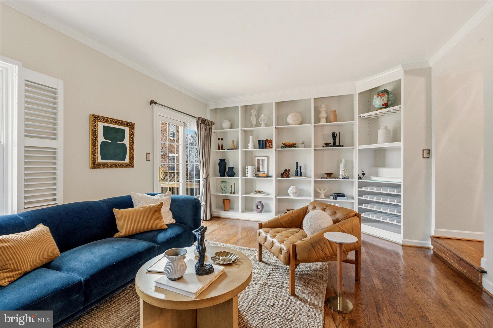 2305 COMMONWEALTH AVENUE