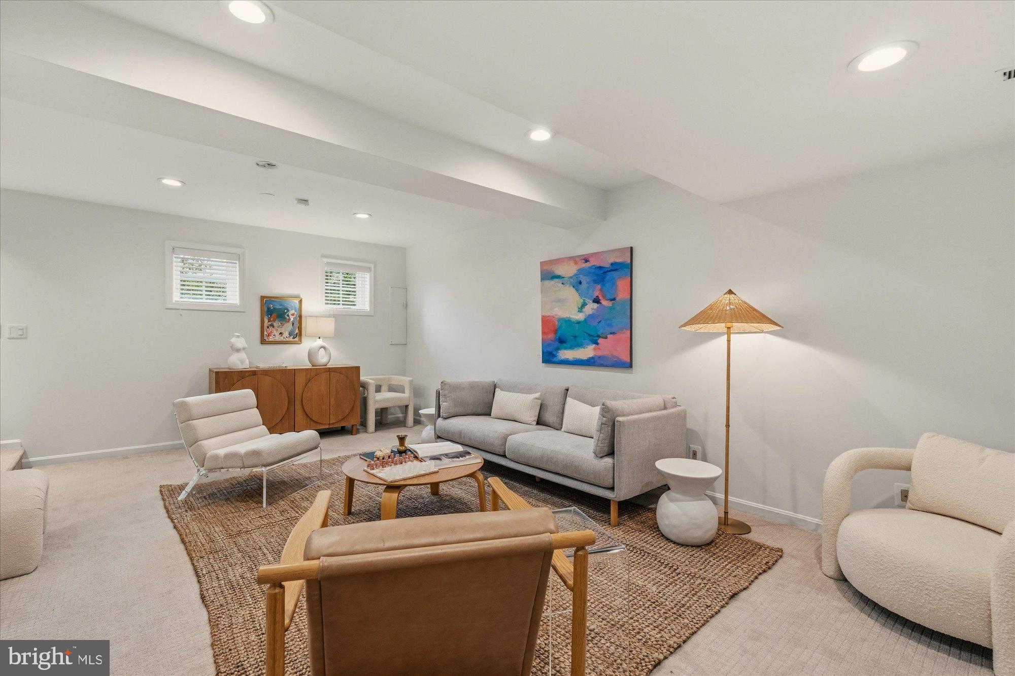 2305 COMMONWEALTH AVENUE