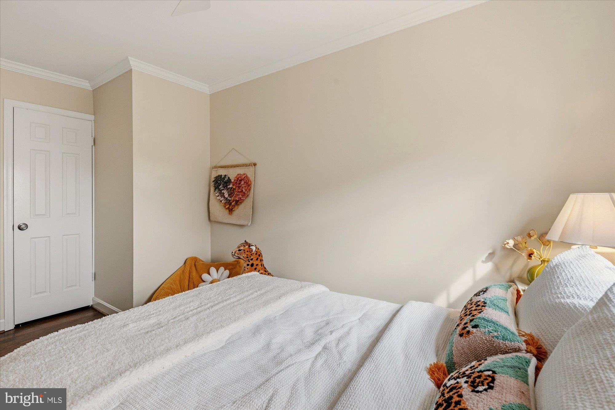 2305 COMMONWEALTH AVENUE