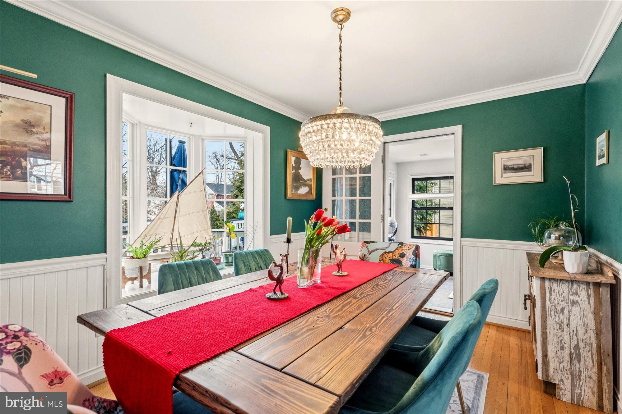 802 GRAND VIEW DRIVE