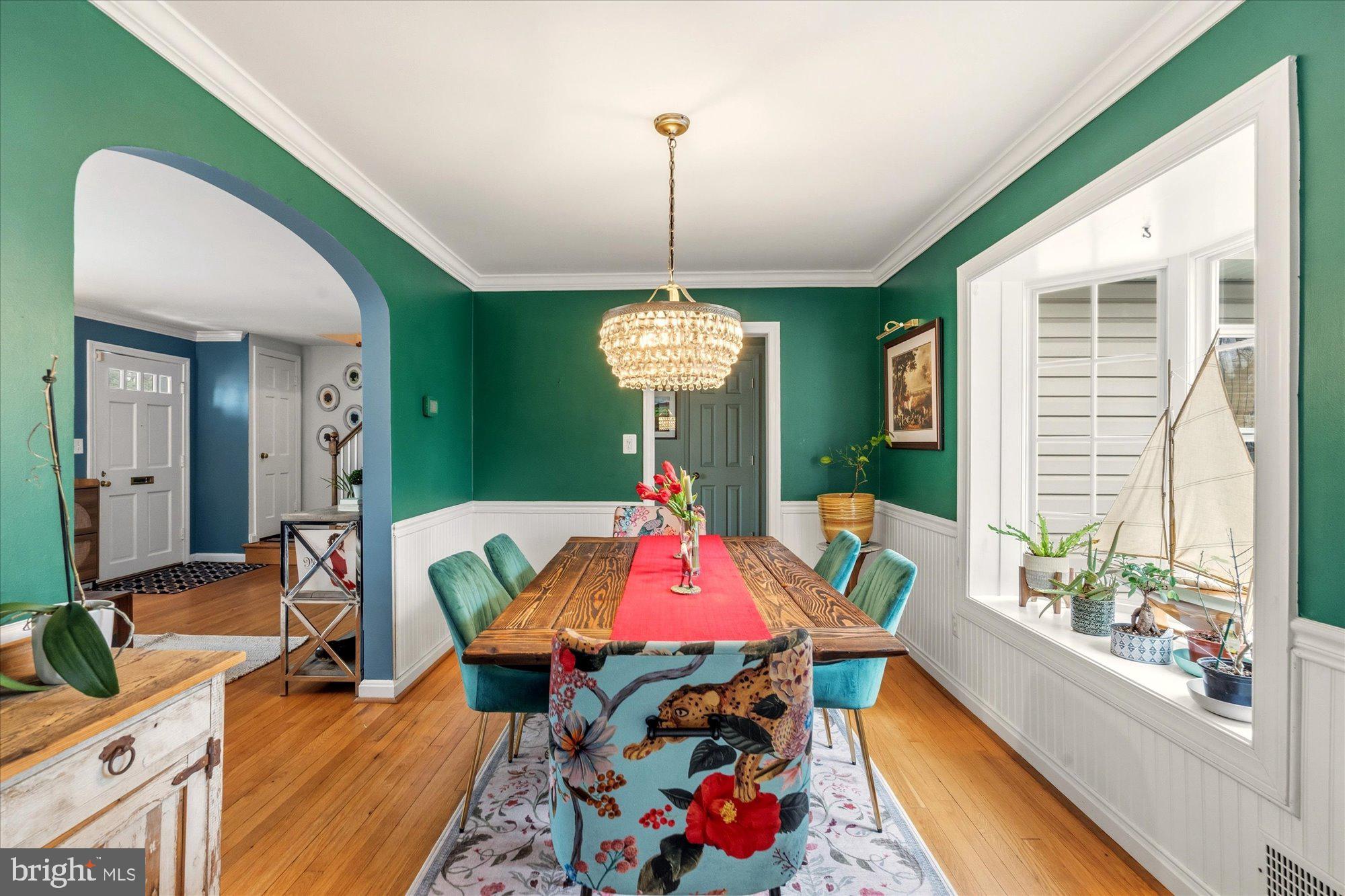 802 GRAND VIEW DRIVE