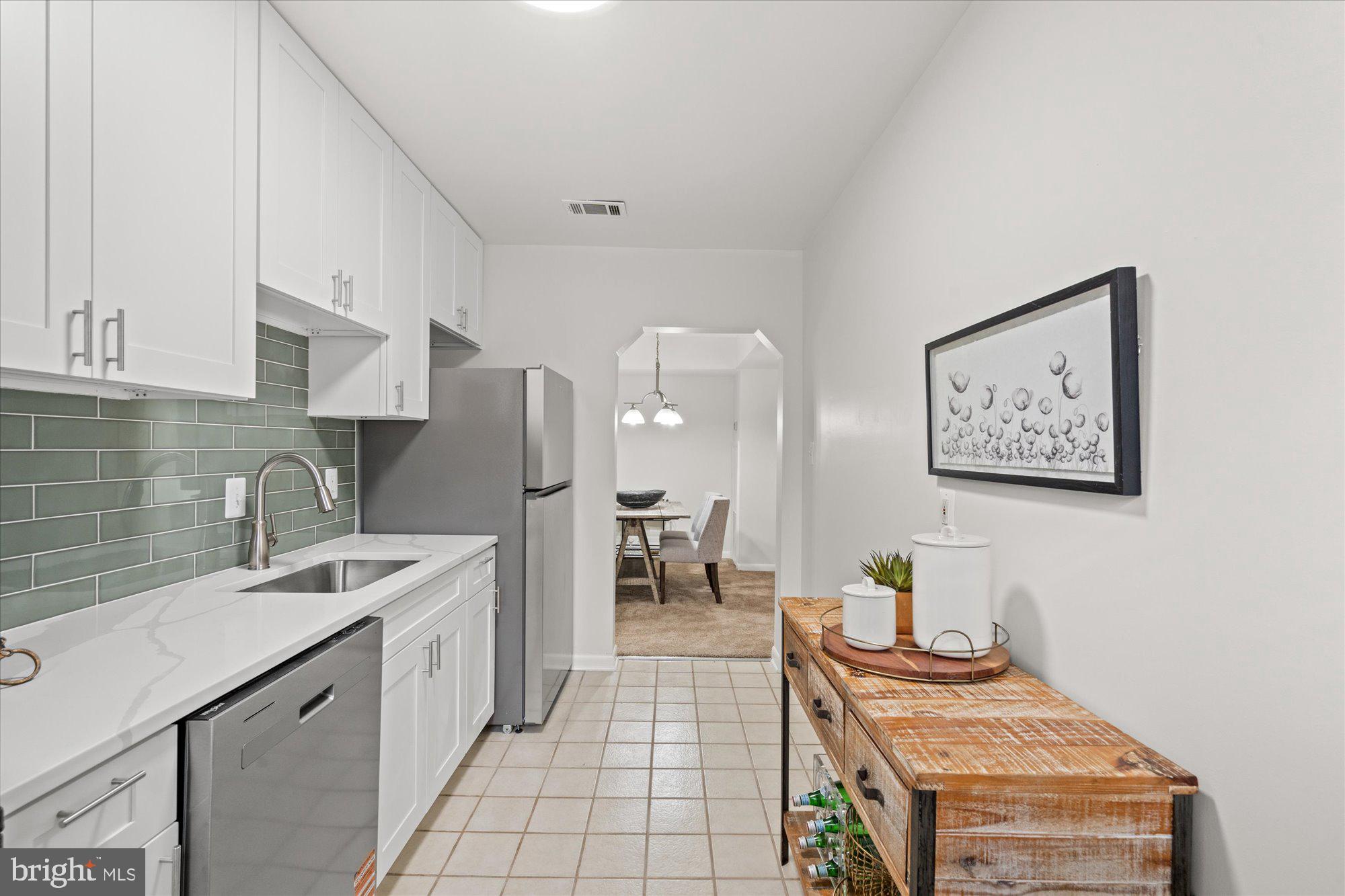 236 W TAYLOR RUN PARKWAY 3