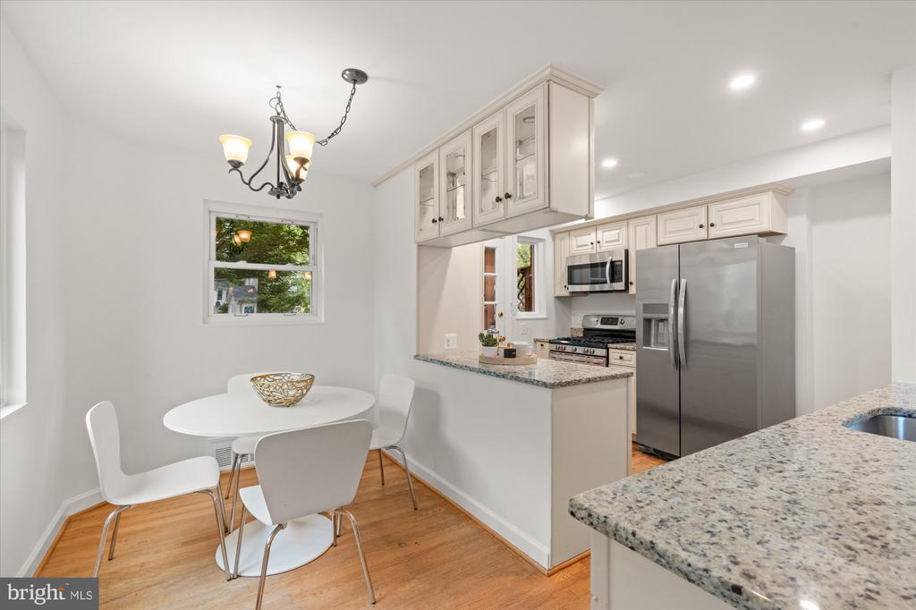 411 E HOWELL AVENUE A