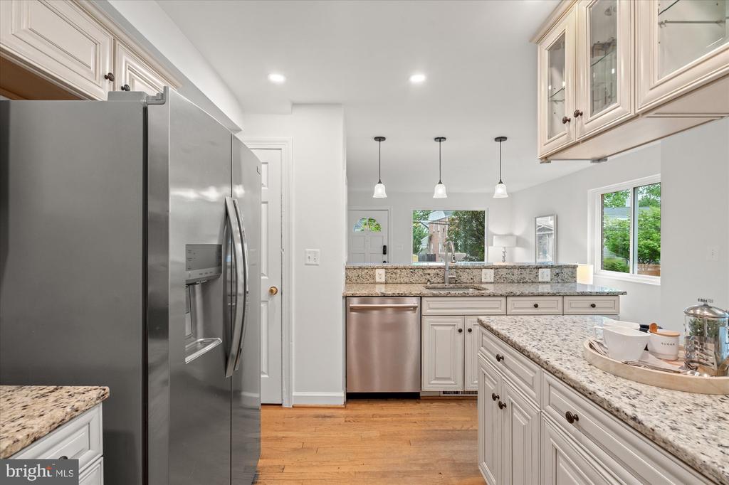 411 E HOWELL AVENUE A