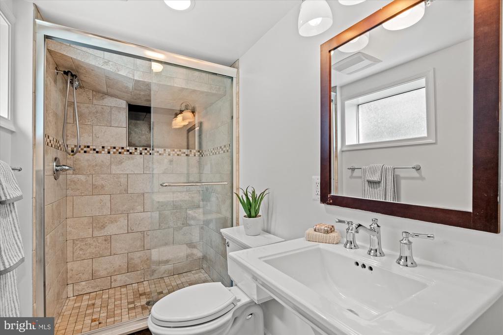 411 E HOWELL AVENUE A
