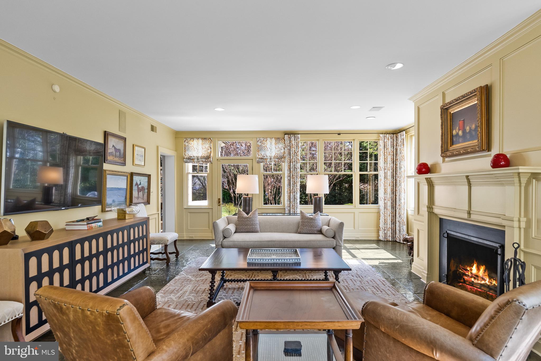 2307 RUSSELL ROAD