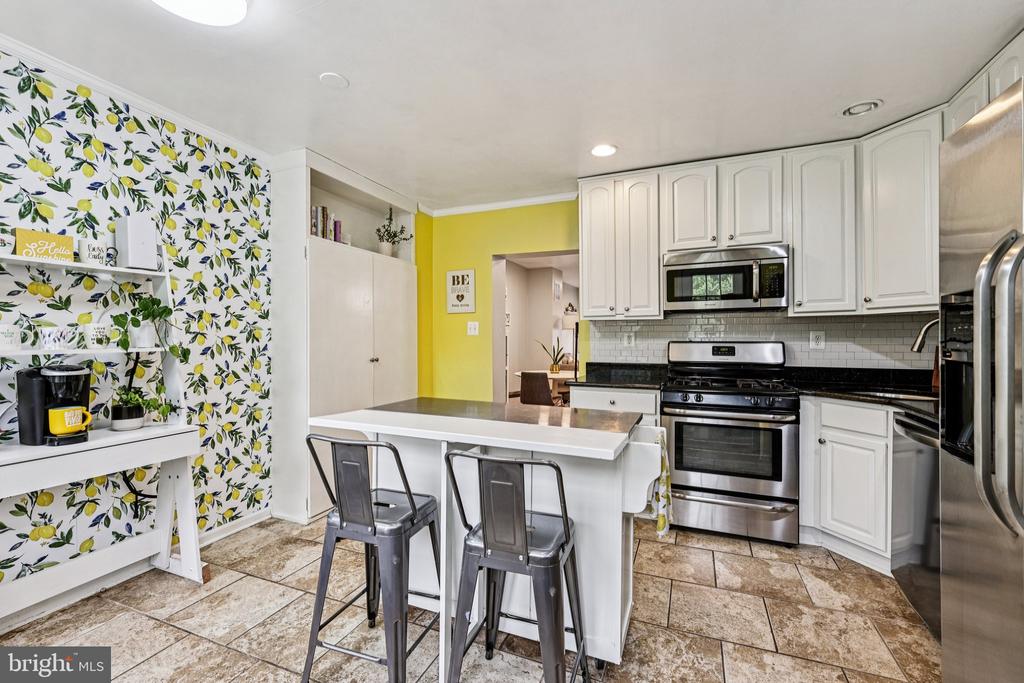 433 MOUNT VERNON AVENUE