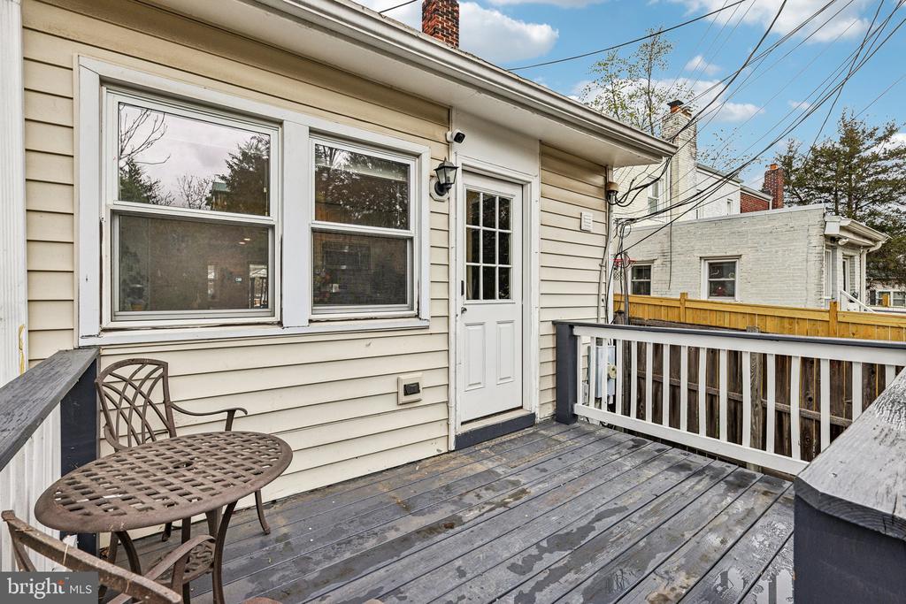 433 MOUNT VERNON AVENUE