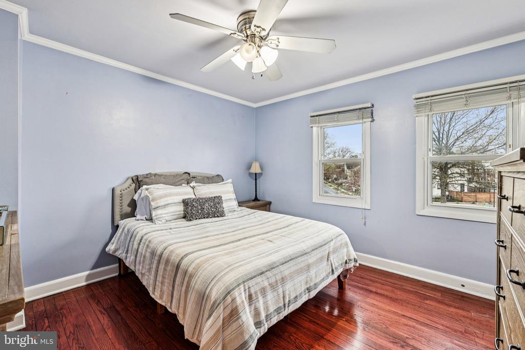 433 MOUNT VERNON AVENUE