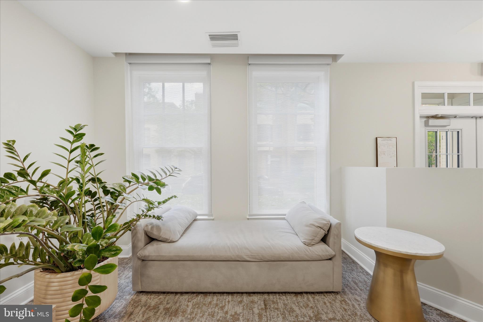 1115 CAMERON STREET 213