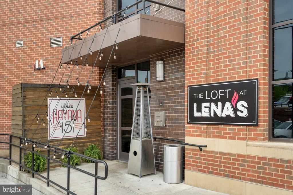 123 E WALNUT STREET