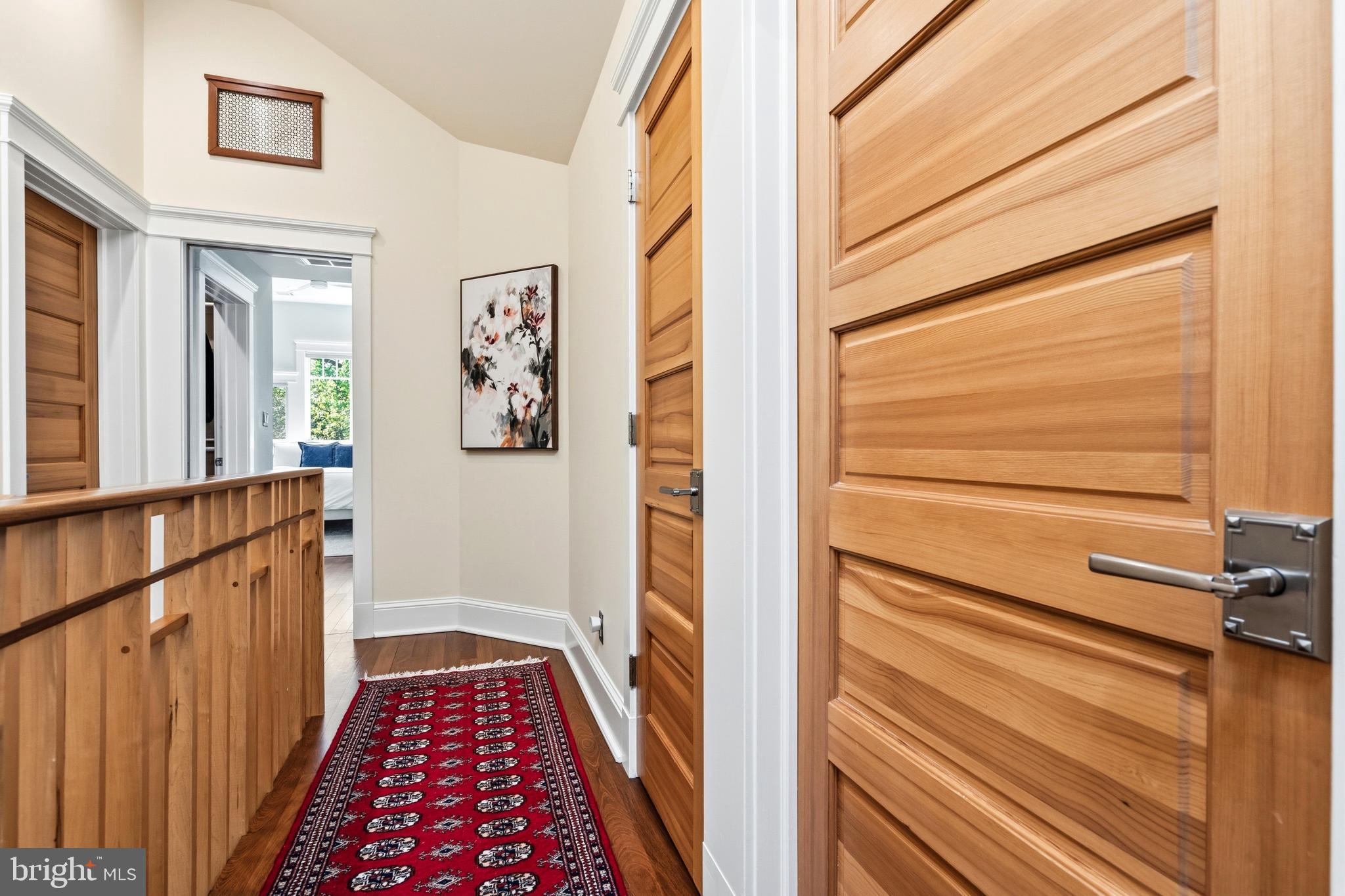 7 E WALNUT STREET