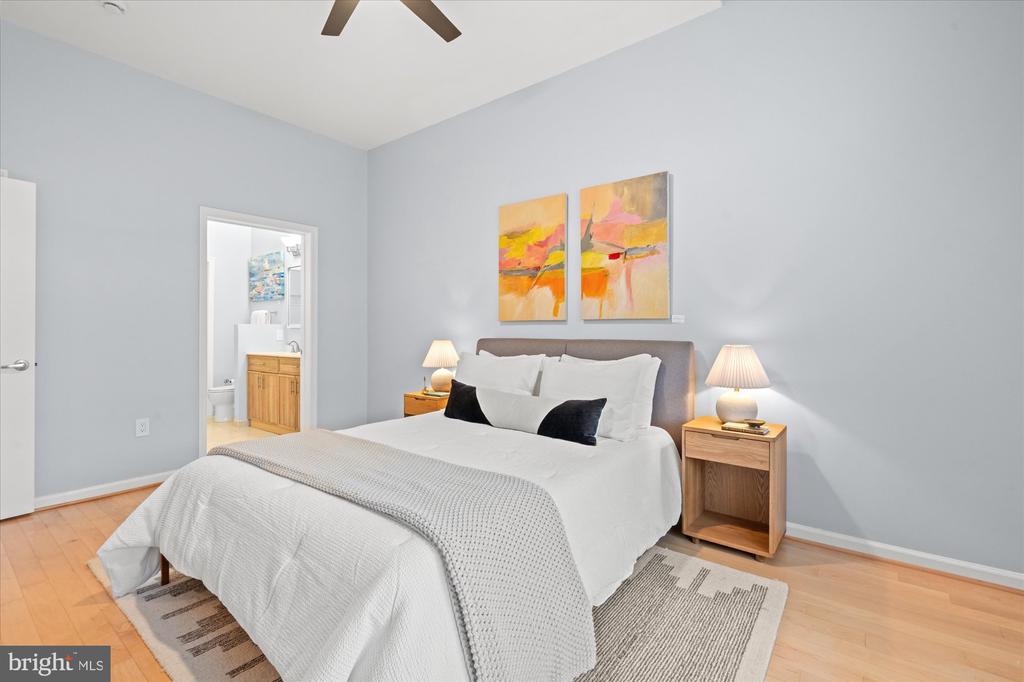 309 HOLLAND LANE 320