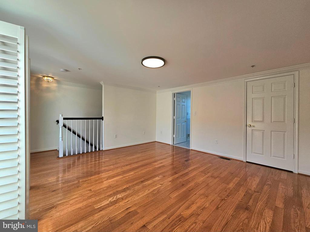 315 HEARTHSTONE MEWS