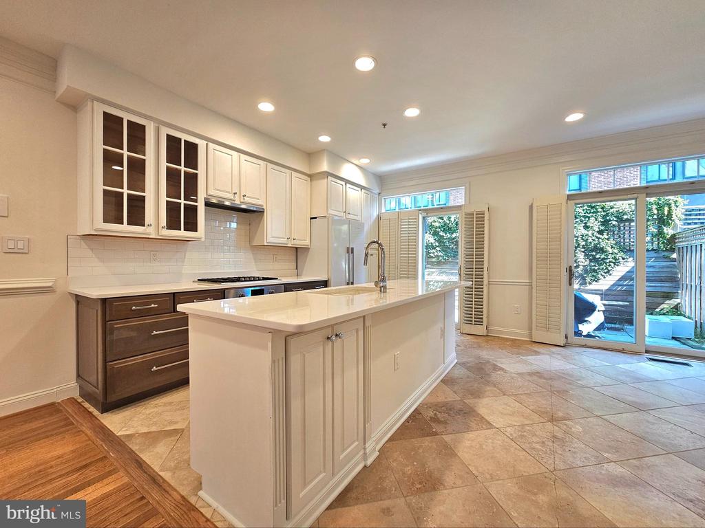 315 HEARTHSTONE MEWS