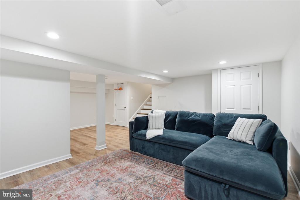 900 CHALFONTE DRIVE