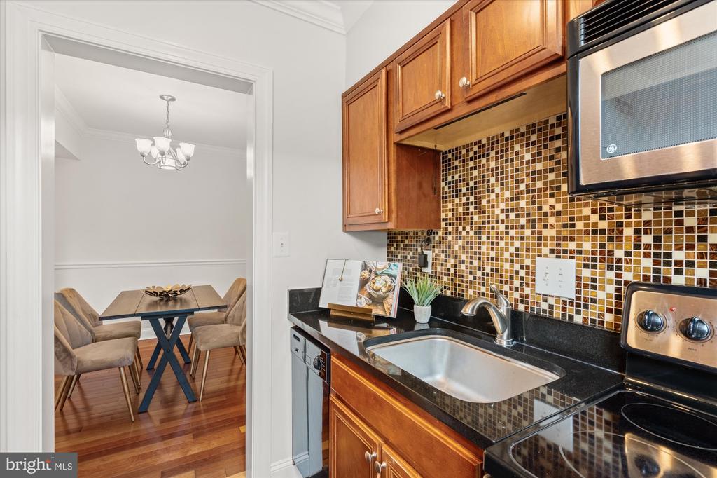 719 S SAINT ASAPH STREET 307