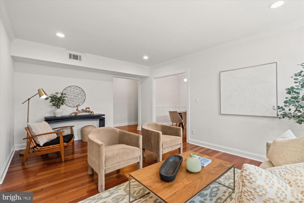719 S SAINT ASAPH STREET 307