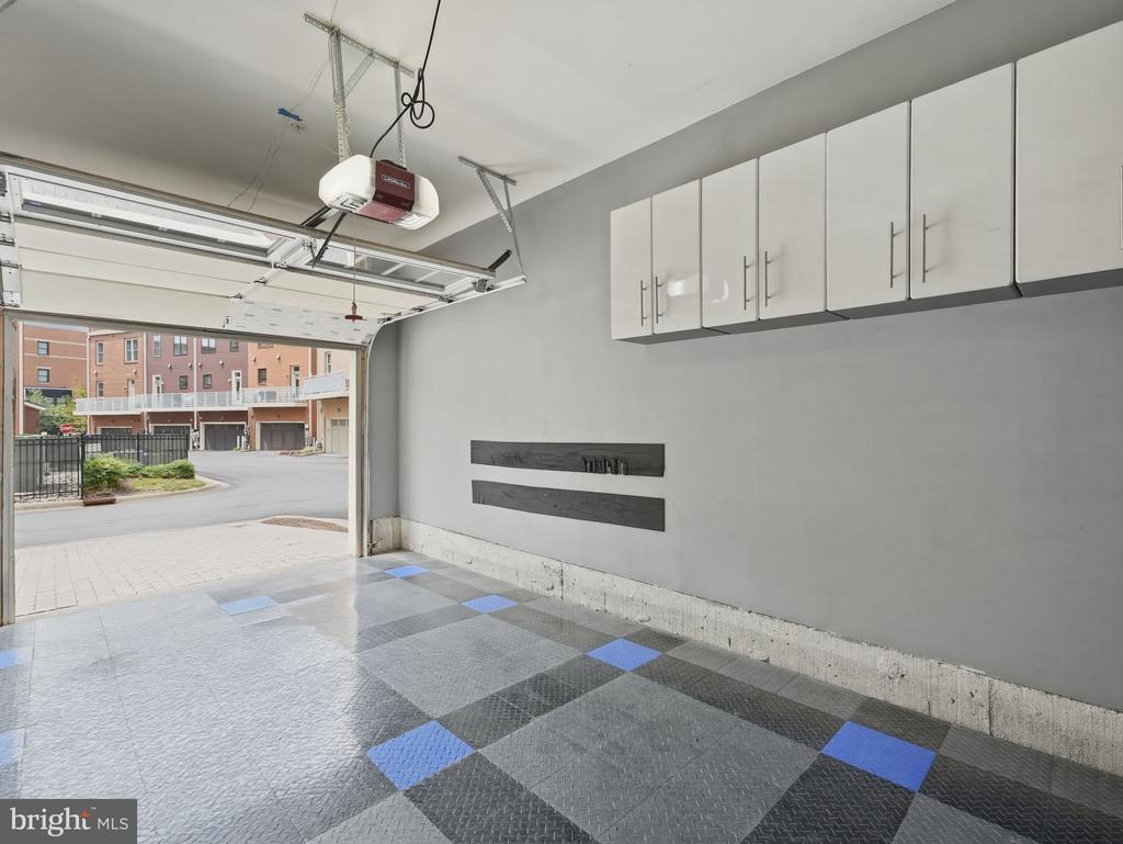 1912 POTOMAC AVENUE Unit: 101
