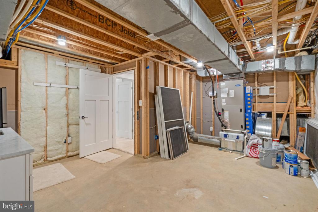 508 E CUSTIS AVENUE