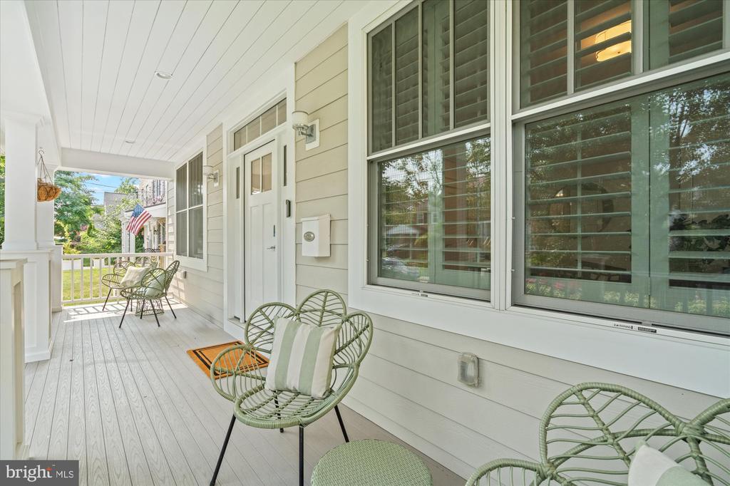 508 E CUSTIS AVENUE