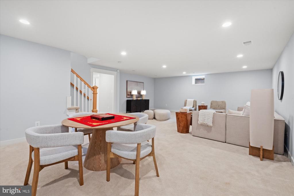 508 E CUSTIS AVENUE