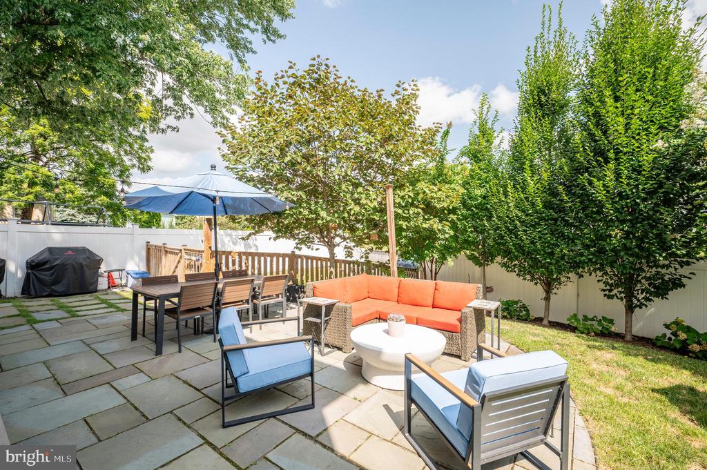 508 E CUSTIS AVENUE