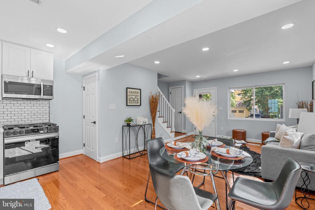 315 E RAYMOND AVENUE Unit: A
