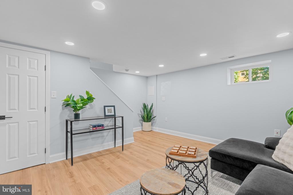 315 E RAYMOND AVENUE Unit: A