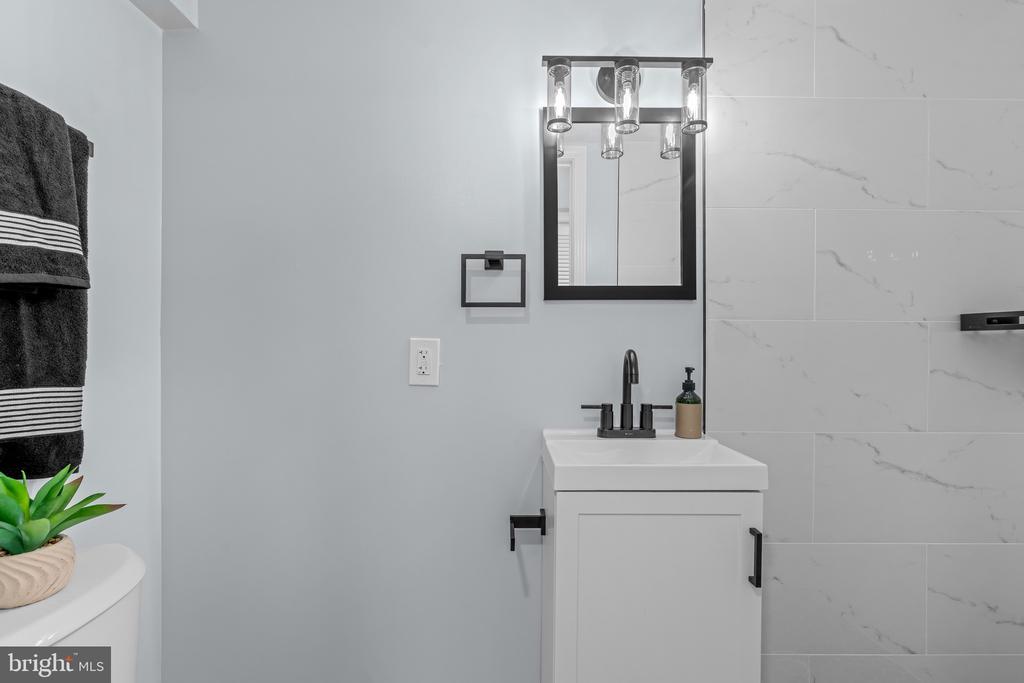 315 E RAYMOND AVENUE Unit: A