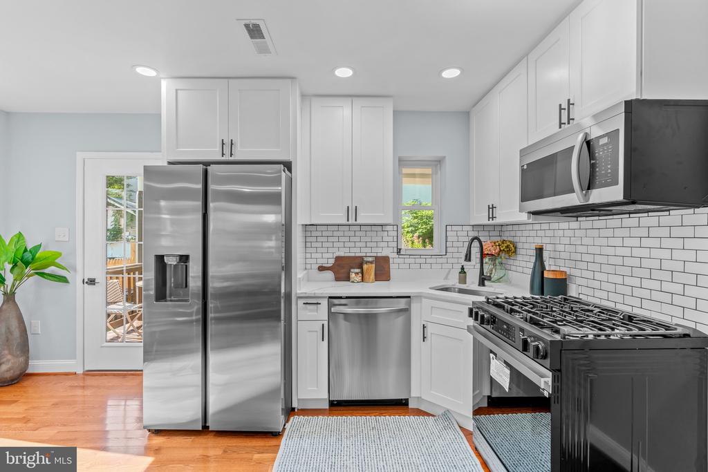 315 E RAYMOND AVENUE Unit: A