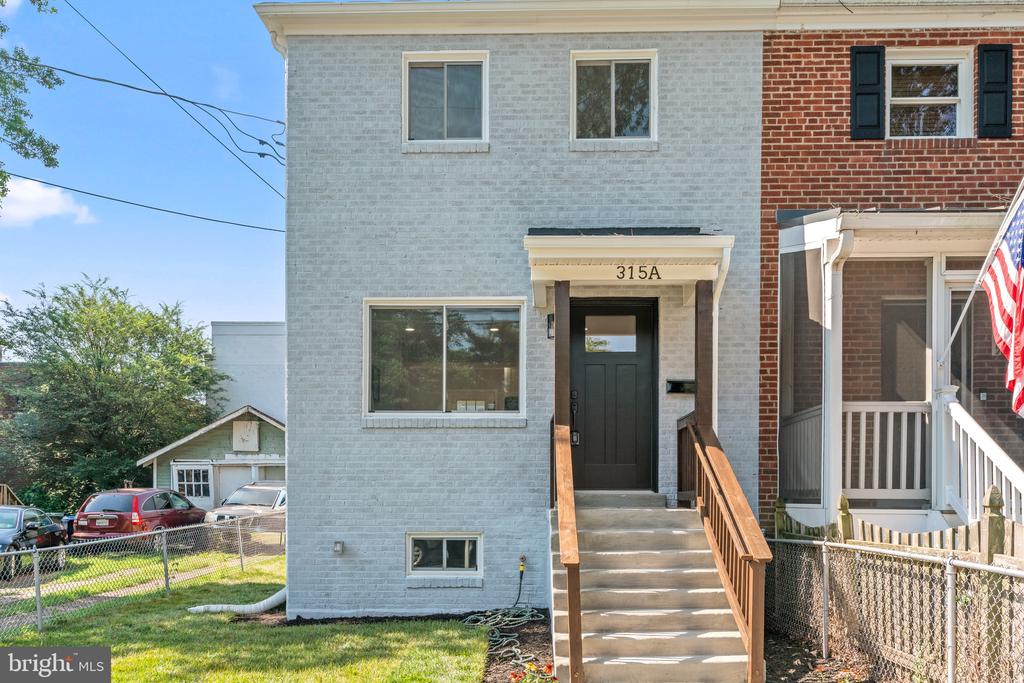 315 E RAYMOND AVENUE Unit: A