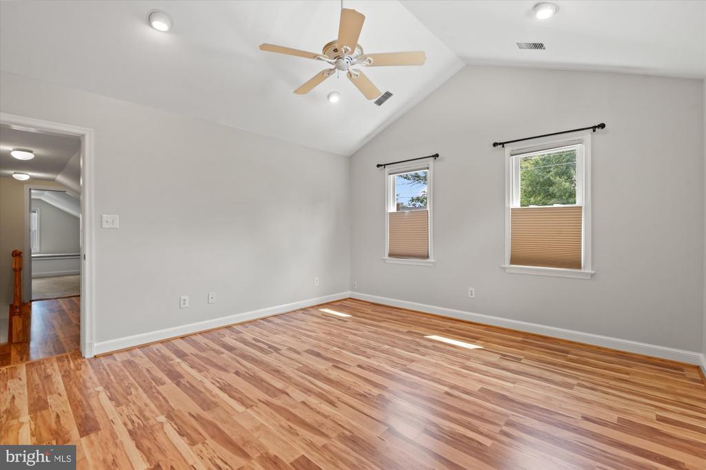 16 E BRADDOCK ROAD