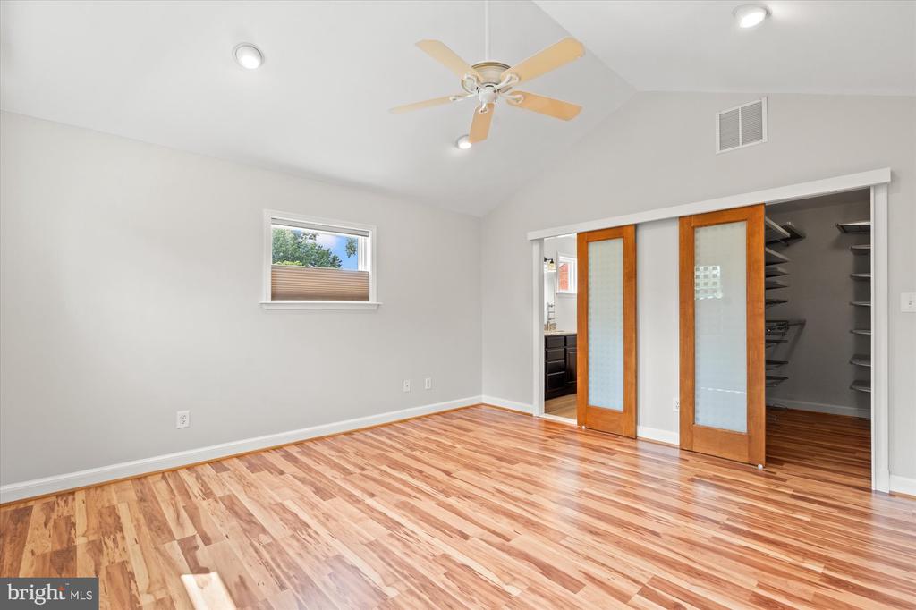 16 E BRADDOCK ROAD