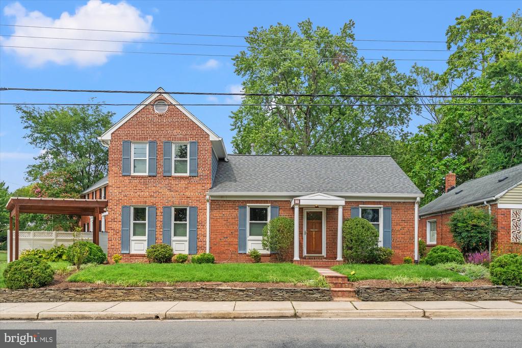 16 E BRADDOCK ROAD
