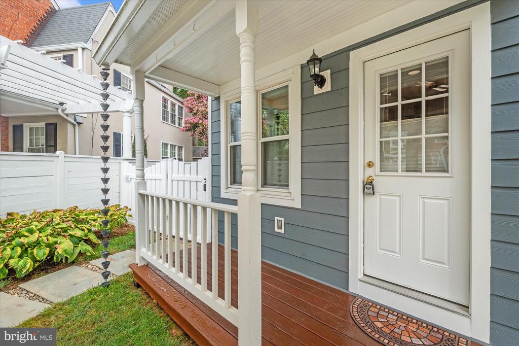 16 E BRADDOCK ROAD