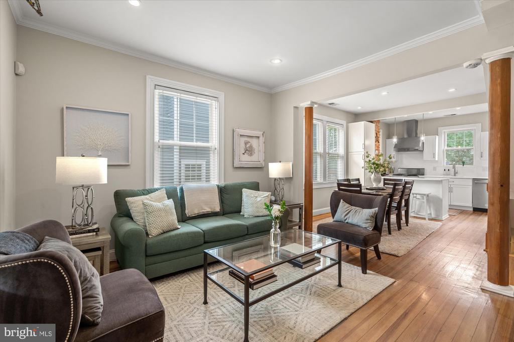 16 E WALNUT STREET E