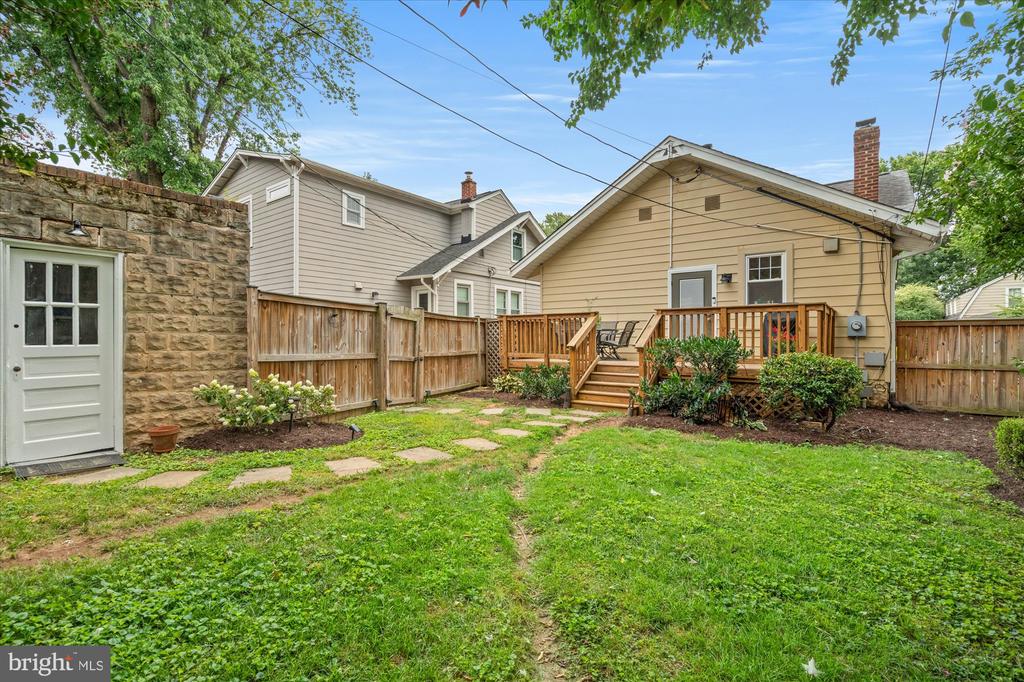 16 E WALNUT STREET E