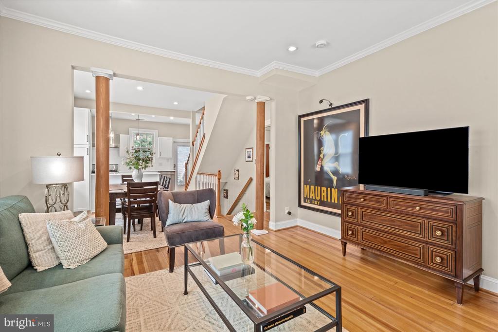 16 E WALNUT STREET E