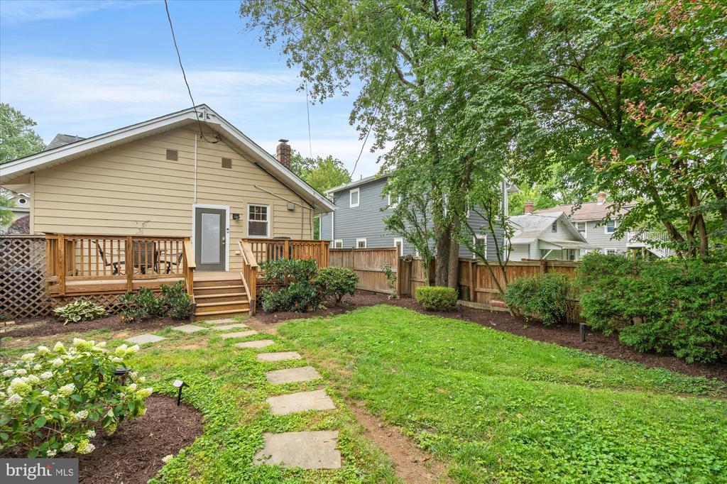 16 E WALNUT STREET E