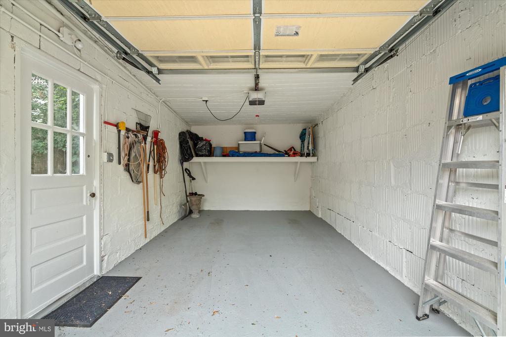 16 E WALNUT STREET E