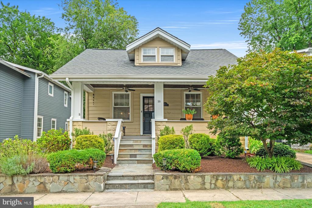 16 E WALNUT STREET E