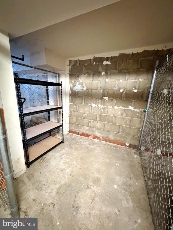 1707 DEWITT AVENUE Unit: B