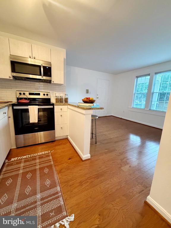 1707 DEWITT AVENUE Unit: B
