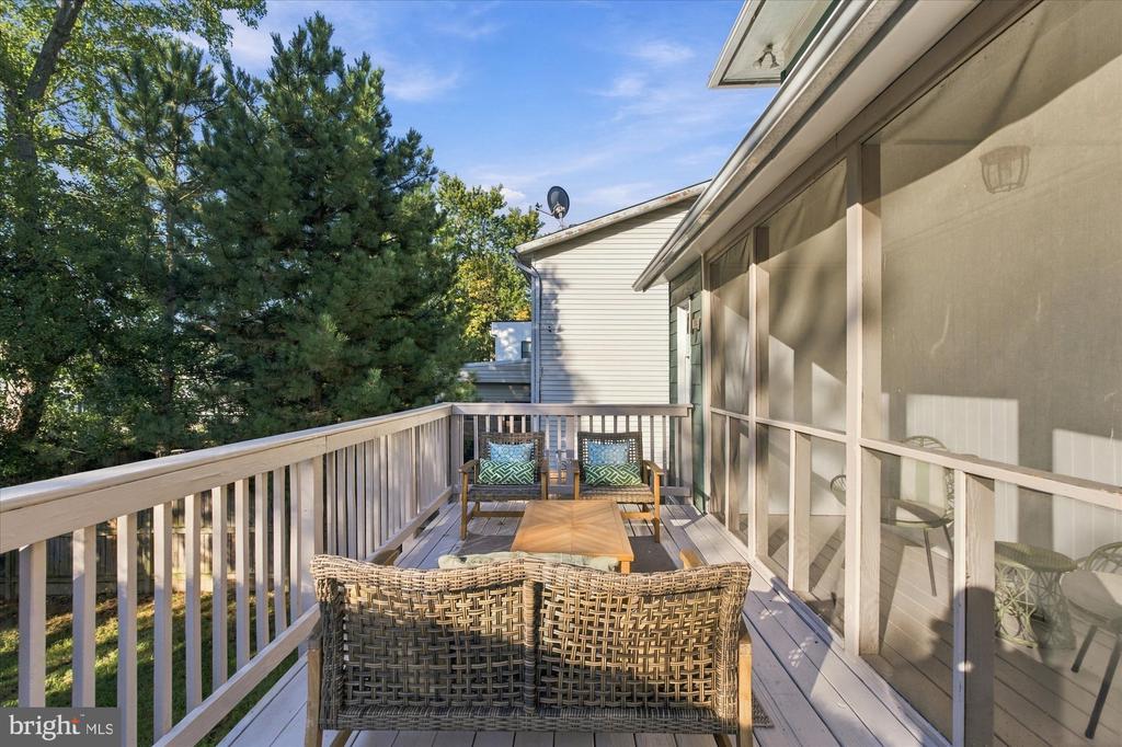 117 CLIFFORD AVENUE