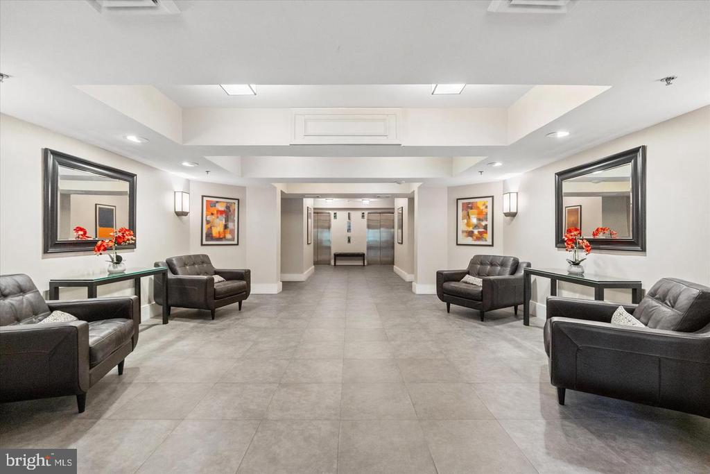 545 E BRADDOCK ROAD Unit: 203
