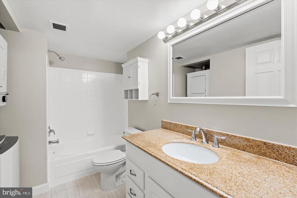 545 E BRADDOCK ROAD Unit: 203
