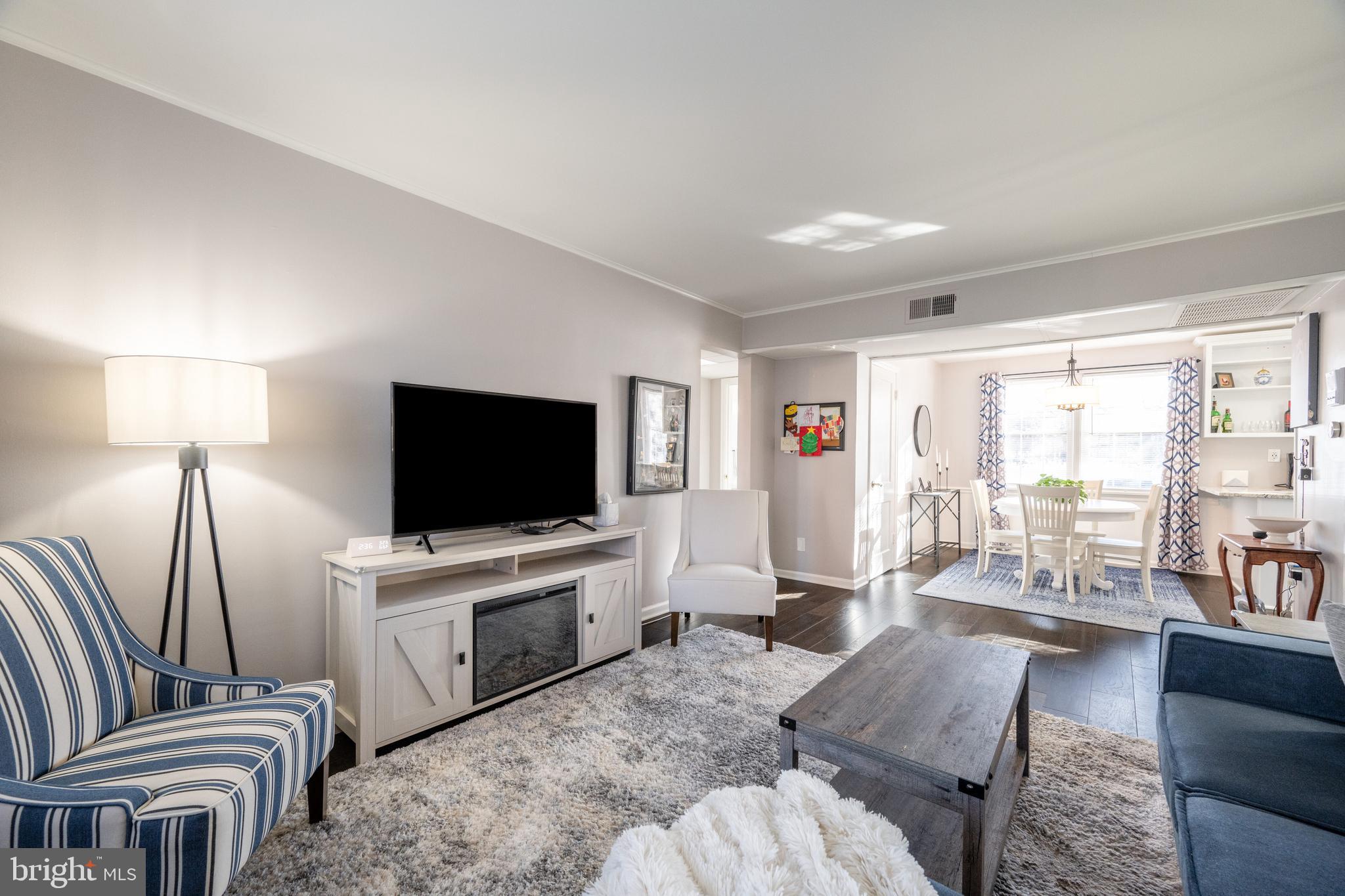 6626 Potomac AVENUE Unit: A1