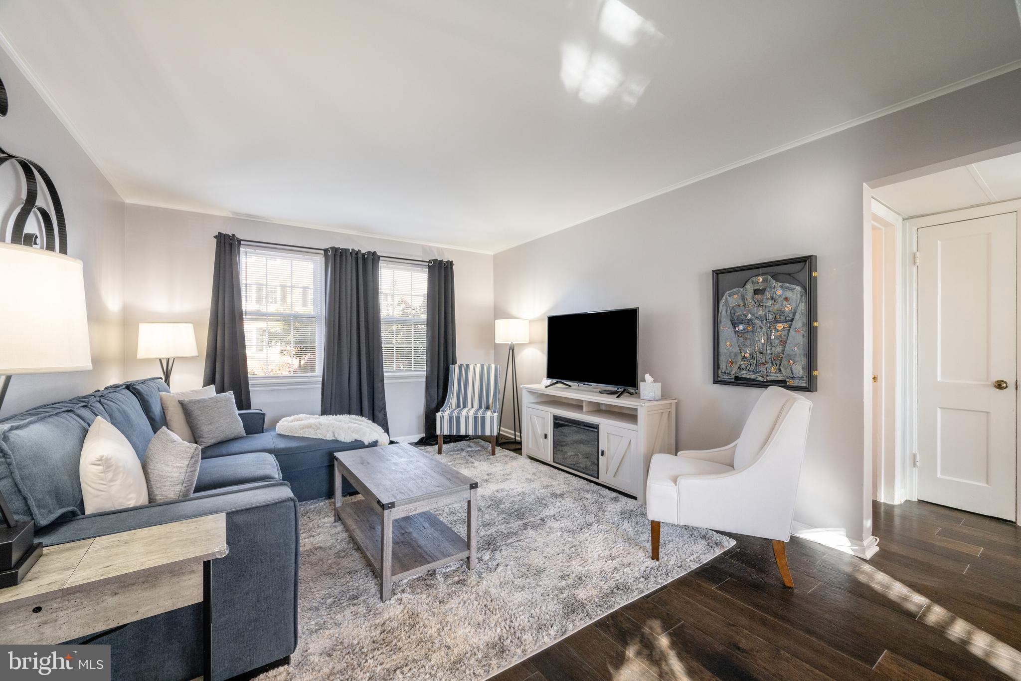 6626 Potomac AVENUE Unit: A1